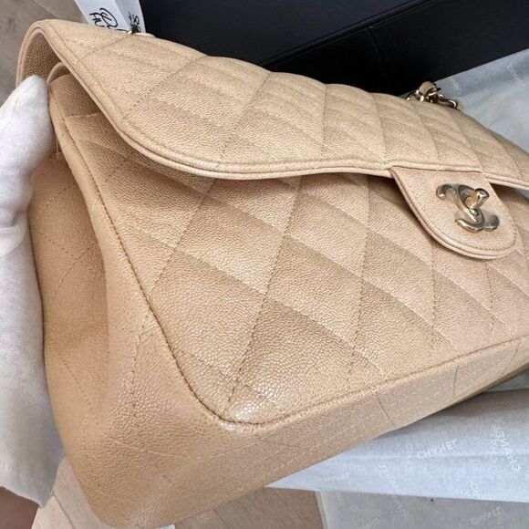 100% Authentic 19S CHANEL Jumbo Double Flap IRIDESCENT Caviar Lambskin GHW - Picture 8 of 16
